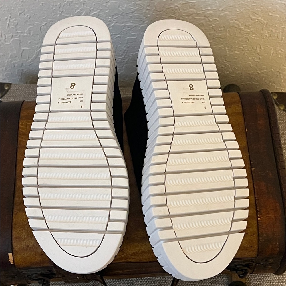 Brand New- Project Cloud Women’s Shoes- Sz 8 - Picture 4 of 4